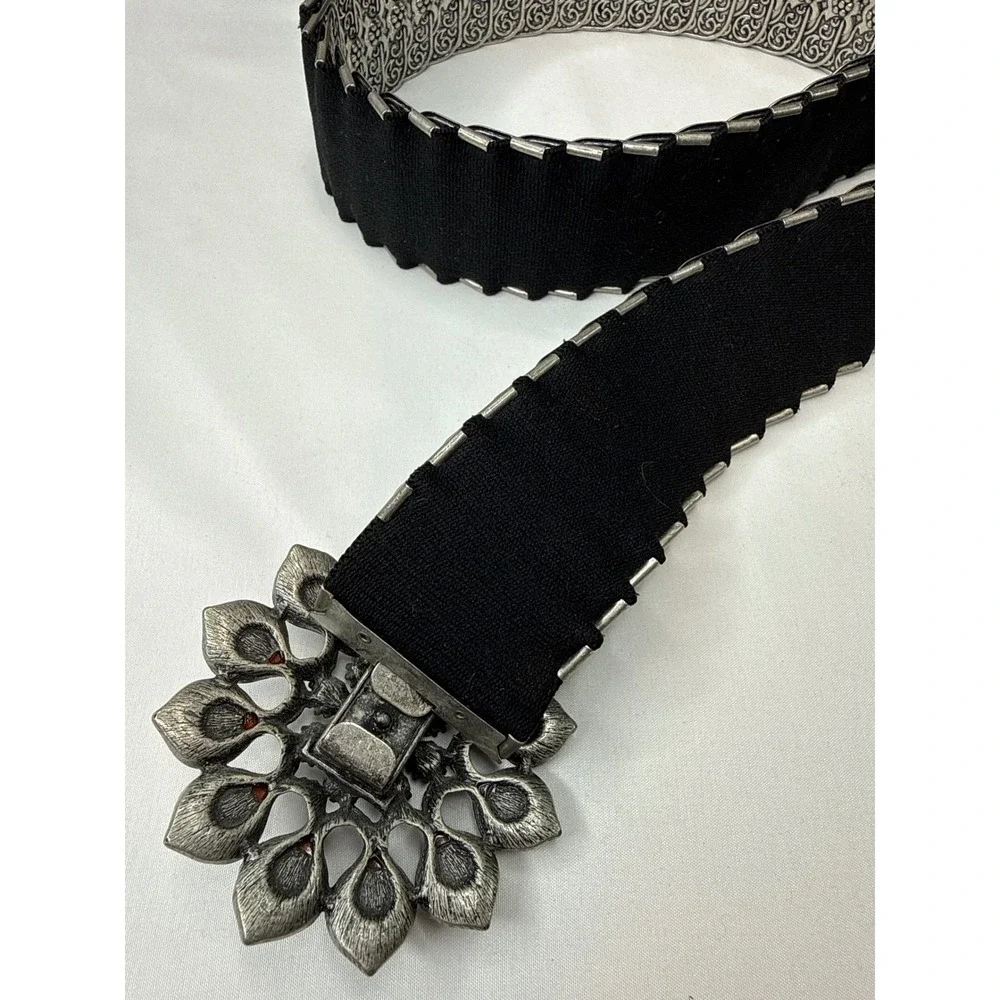 Vintage Silver Tone Filigree Stretch Belt Floral Buckle Rhinestone Cabochon 30in